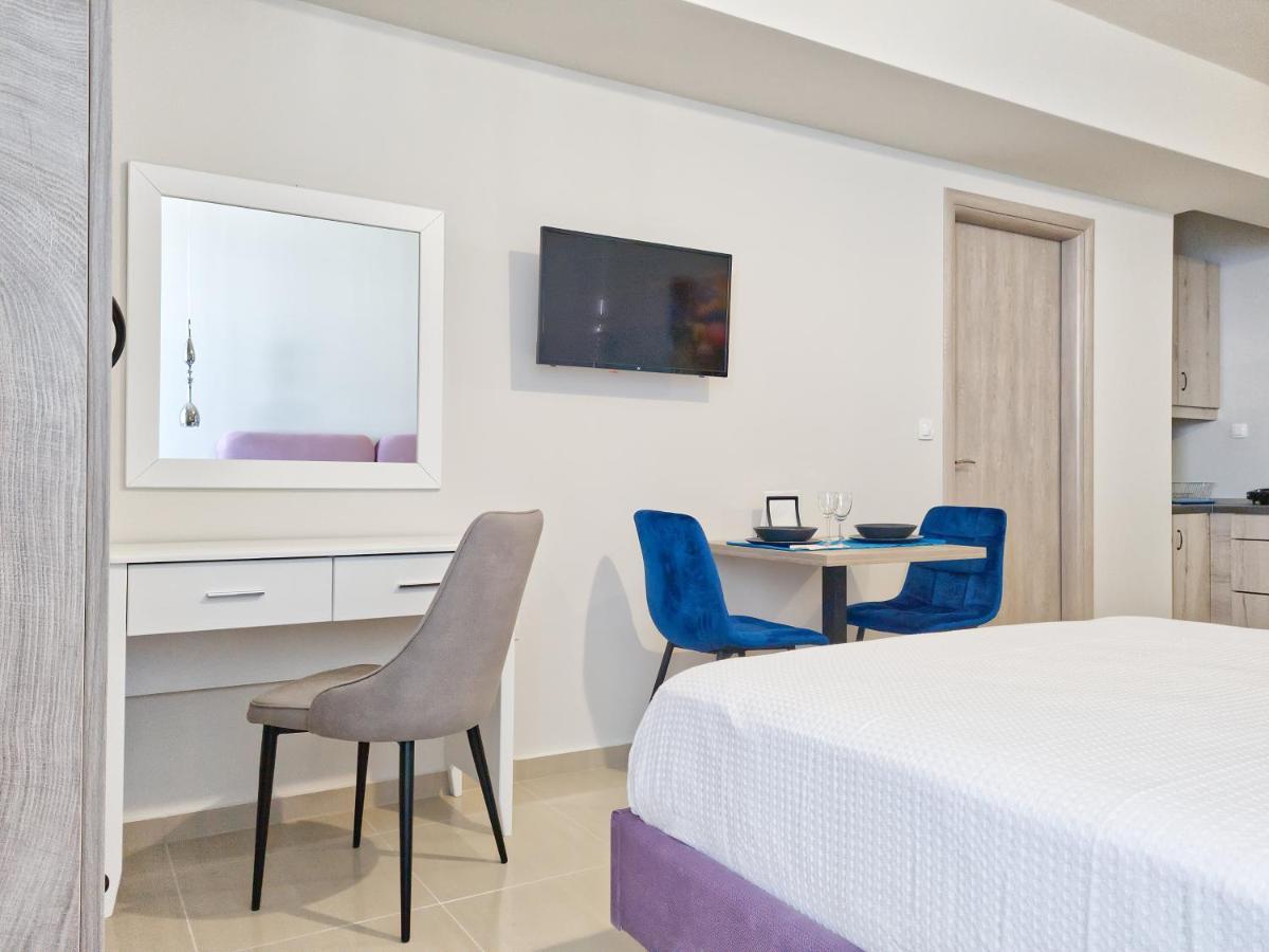 Epipleon Luxury Suites -104- Δωμάτιο 35Τμ Με Βεράντα 35Τμ Μπροστά Στη Θάλασσα Nafpaktos Zewnętrze zdjęcie