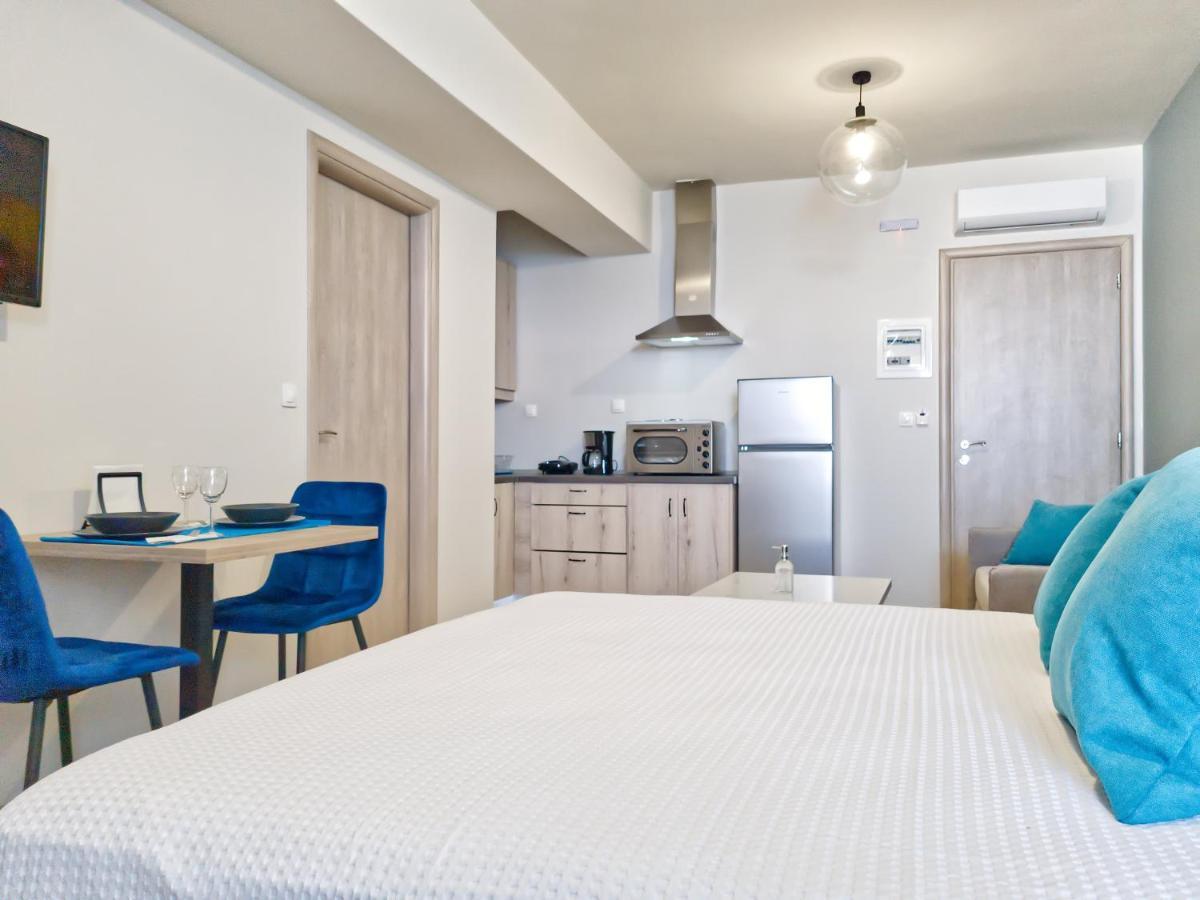 Epipleon Luxury Suites -104- Δωμάτιο 35Τμ Με Βεράντα 35Τμ Μπροστά Στη Θάλασσα Nafpaktos Zewnętrze zdjęcie