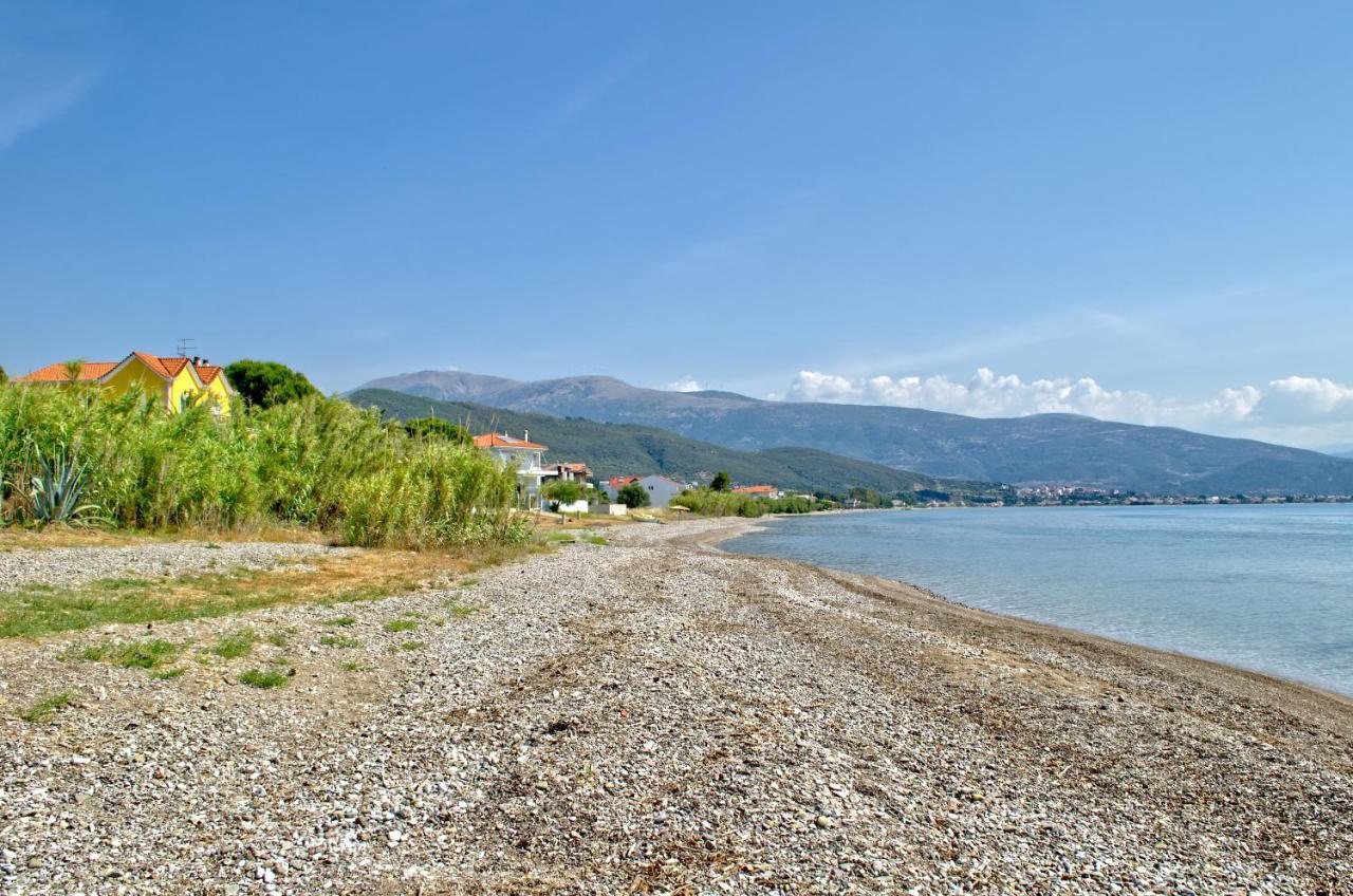 Epipleon Luxury Suites -104- Δωμάτιο 35Τμ Με Βεράντα 35Τμ Μπροστά Στη Θάλασσα Nafpaktos Zewnętrze zdjęcie